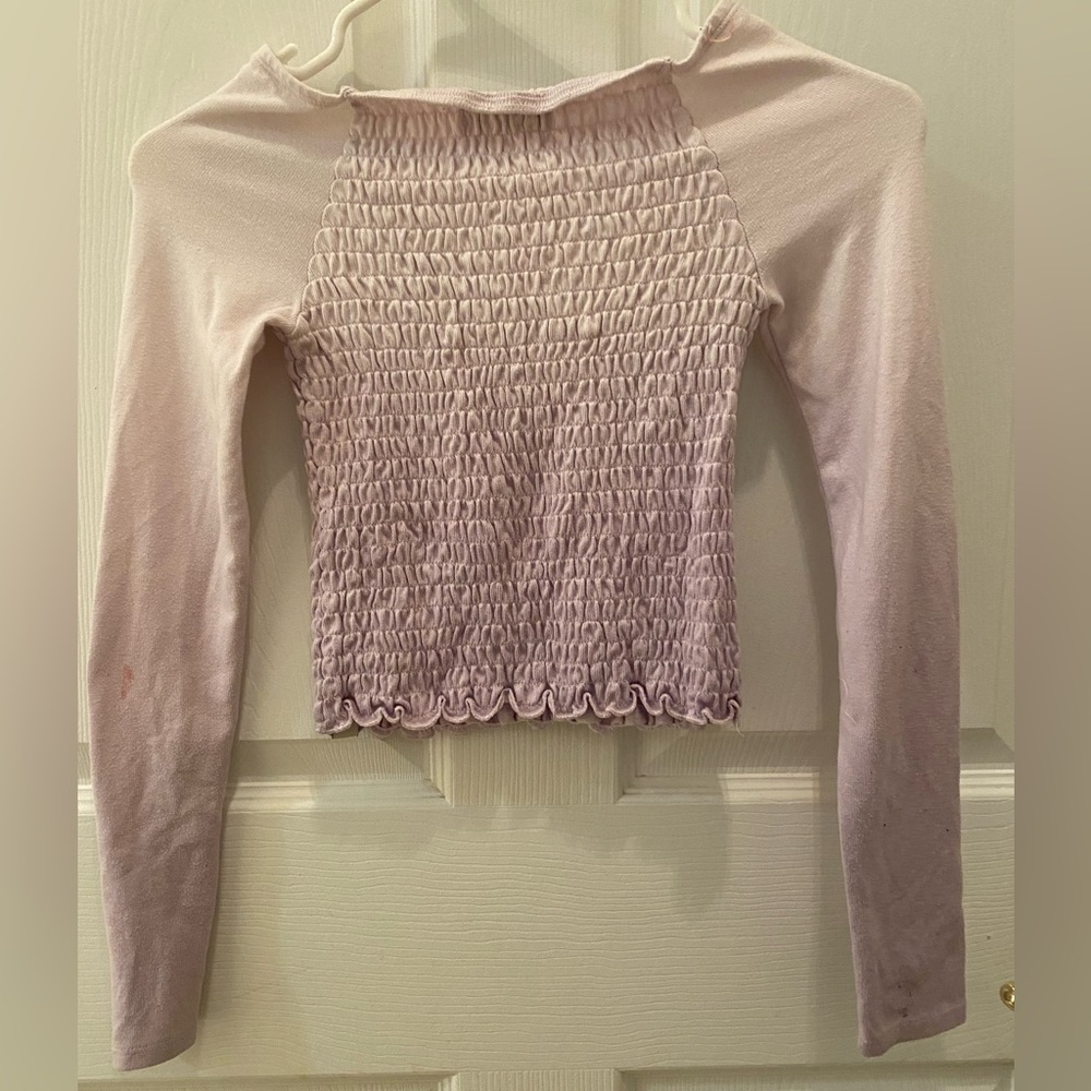Abercrombie Kids Girl’s Top in light purple. Stretchy middle.